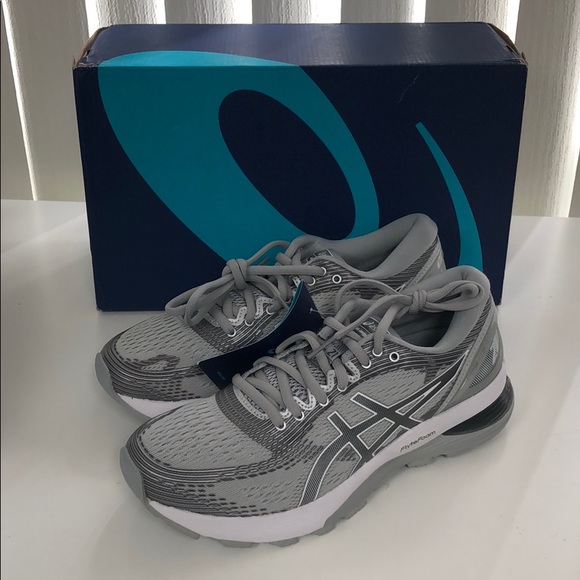 asics gel nimbus ladies size 7